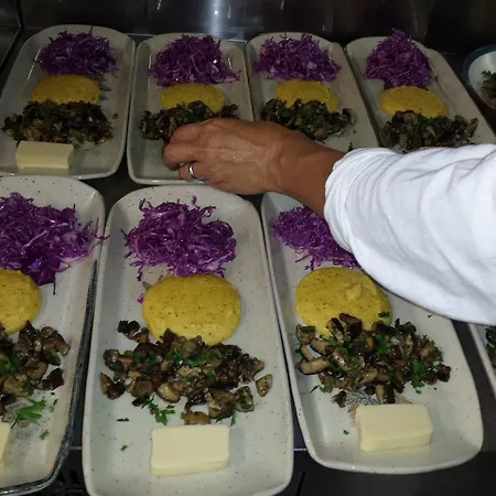 Bioagriturismo Vegan Campo Di Cielo בית חווה